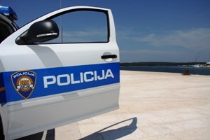 Slika PU_I/policija i more.JPG